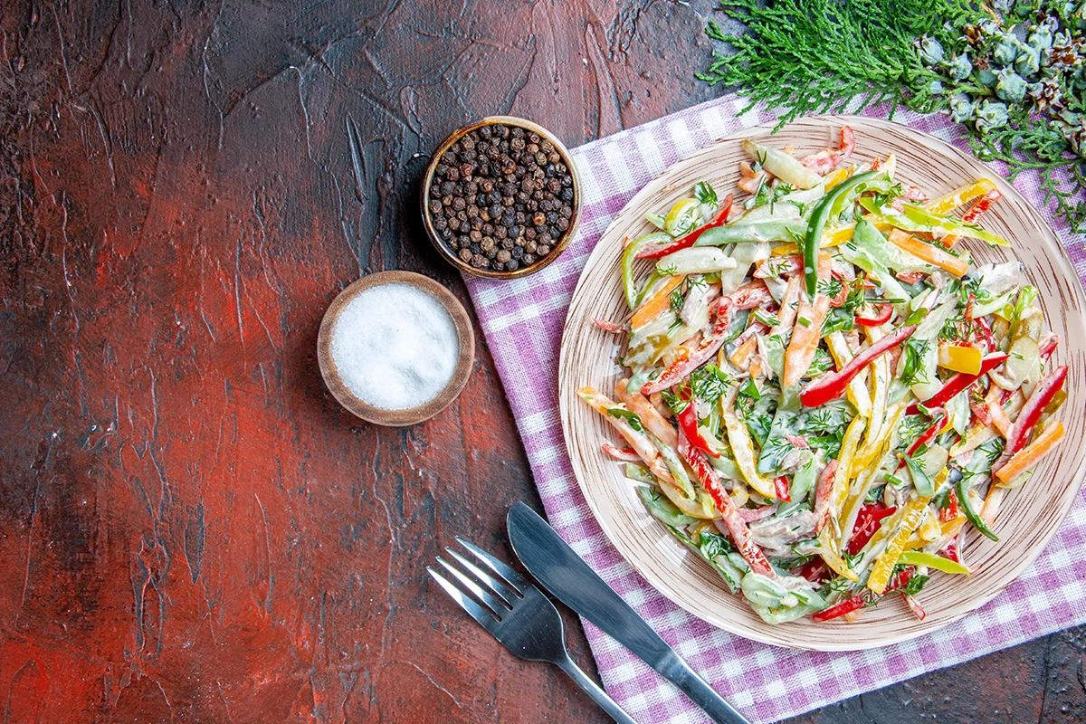 Creamy Pasta Shrimp Salad with Fresh Vegetables