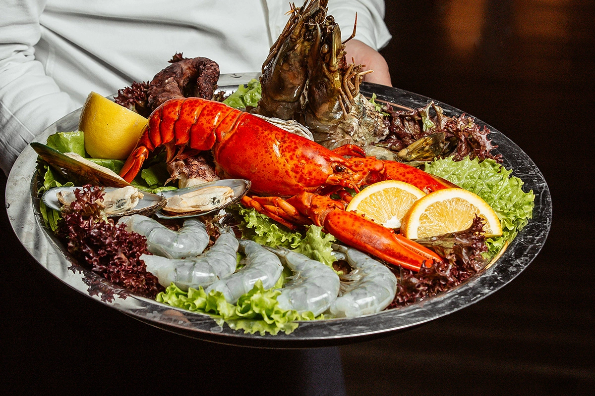 End Your Day with Delicious Seafood at Red Crab Juicy Seafood