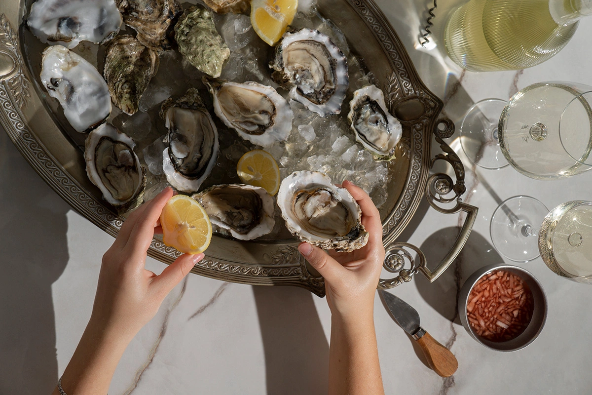 Selecting the Best Oysters for Steaming