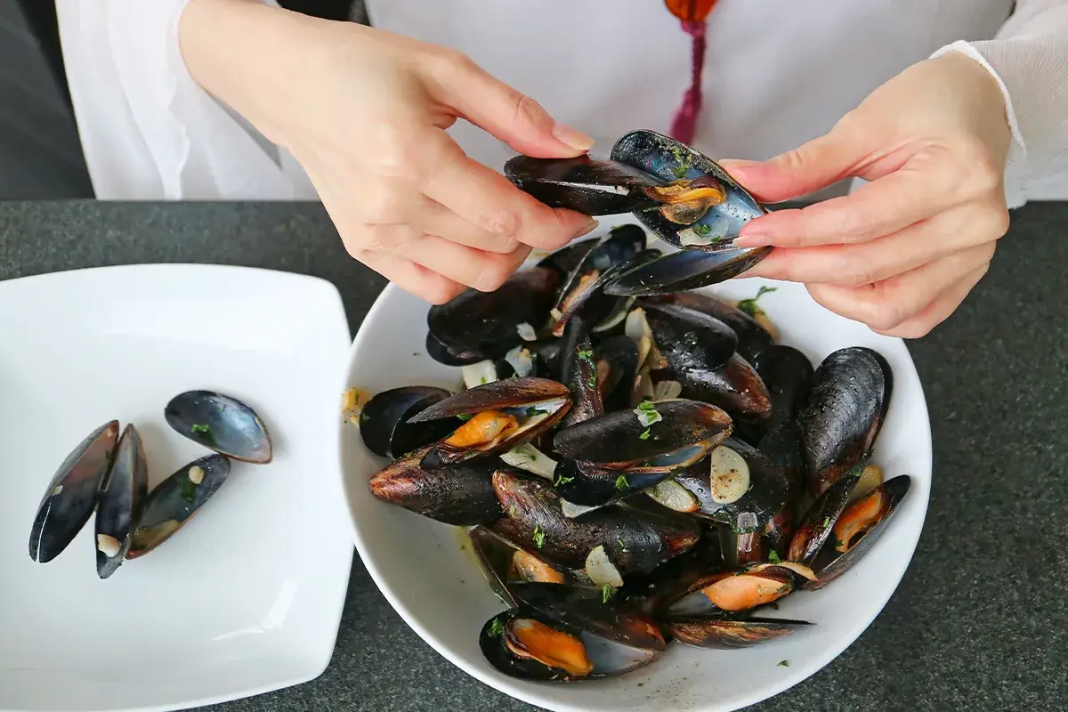 Simple Steps to Clean Mussels at Home