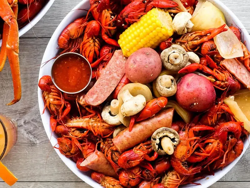 Tips for Staying Healthy and Enjoying a Crawfish Boil