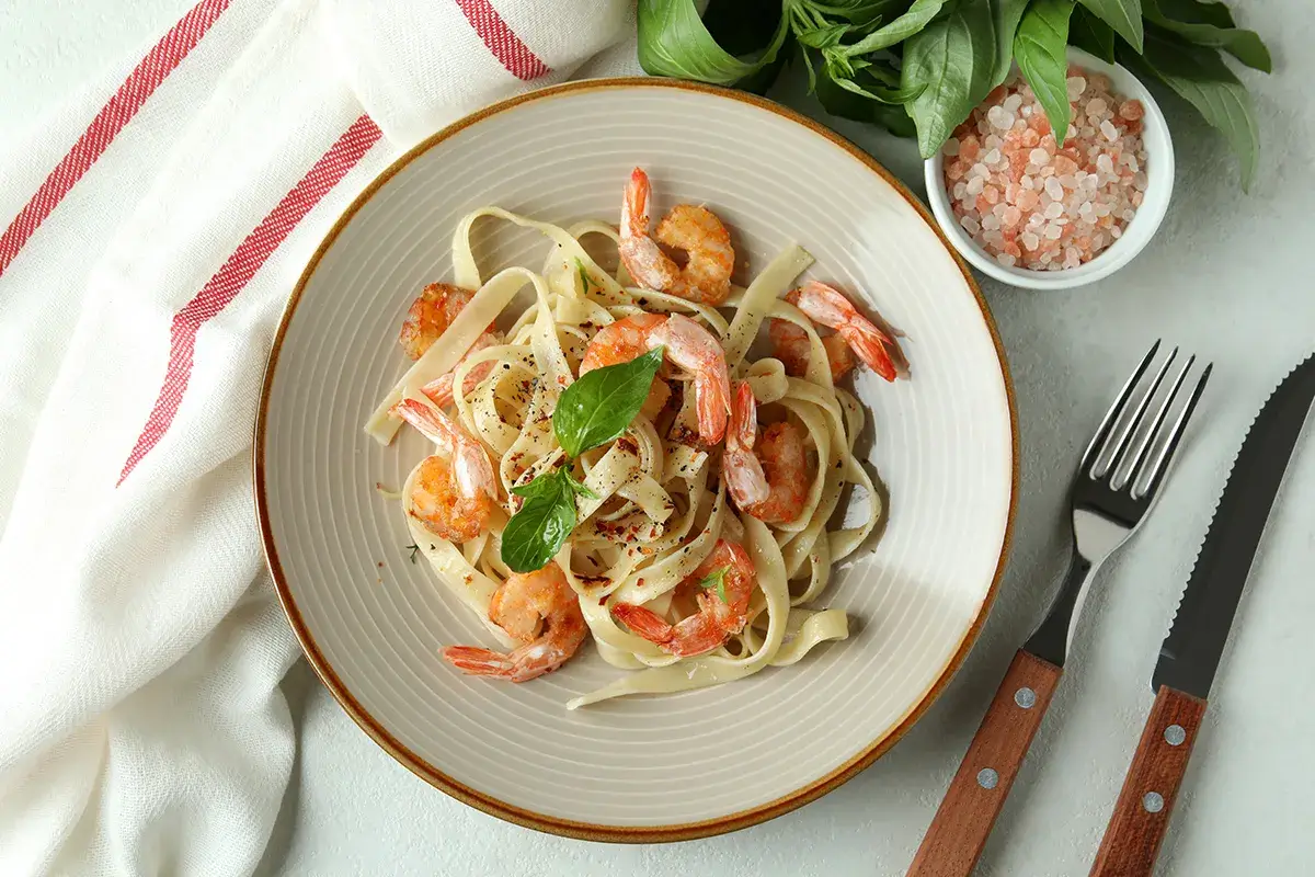 Recipe 3: Creamy Garlic Parmesan Shrimp Pasta