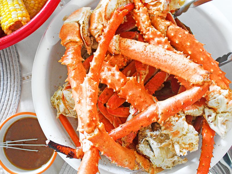 seasoning-and-flavoring-the-crab-boil